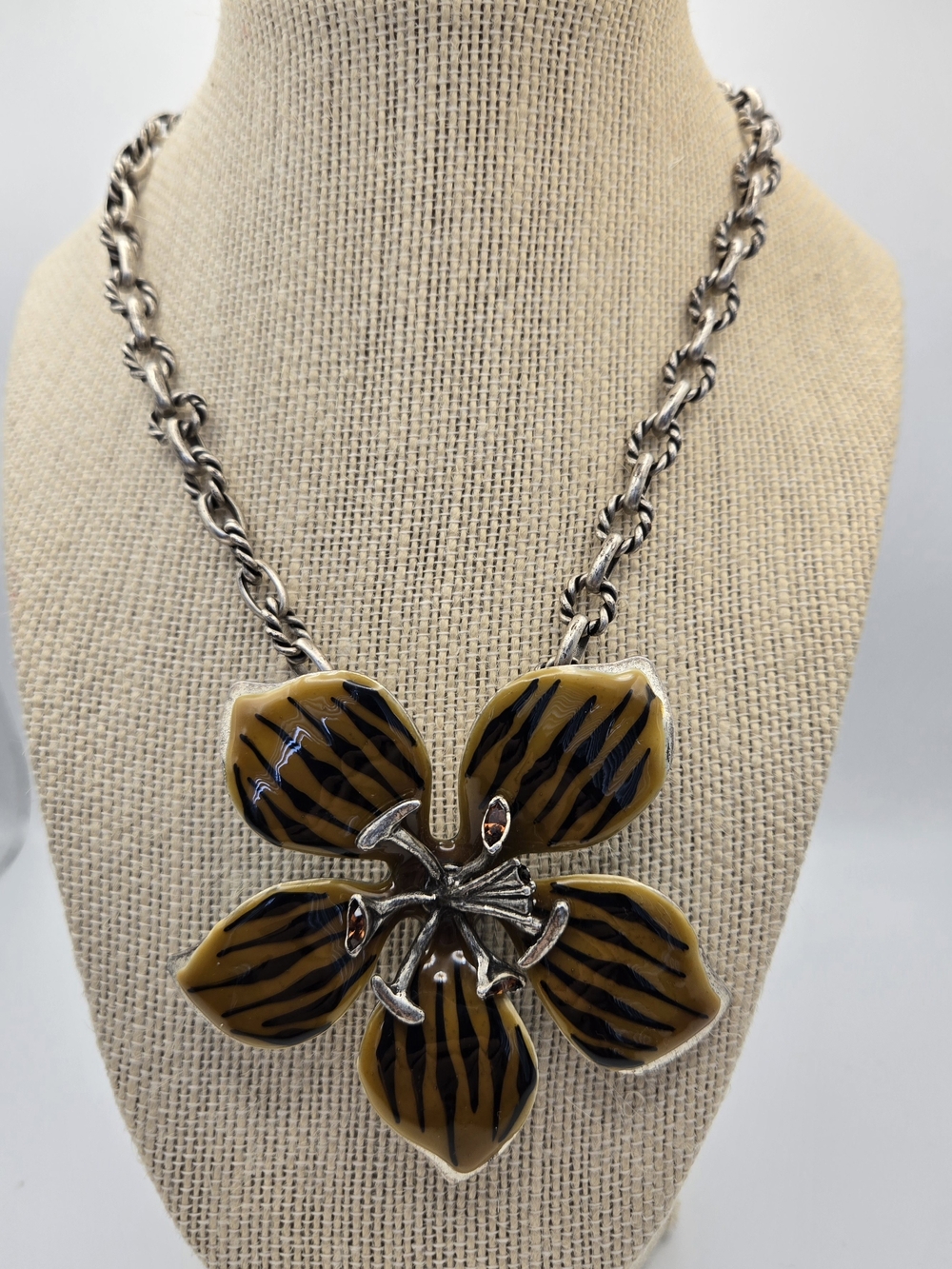 Chico's Enamel Striped Flower Pendant Necklace Textured Chain Bold Statement